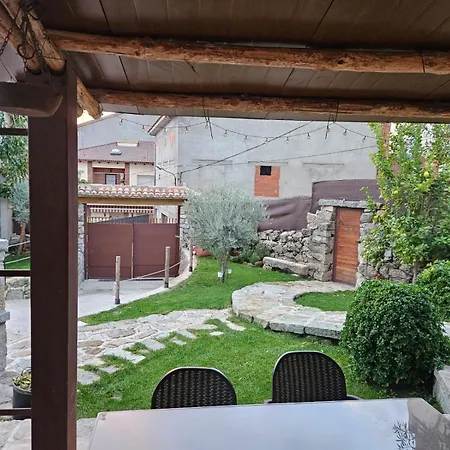 El Patio De Tinajas *