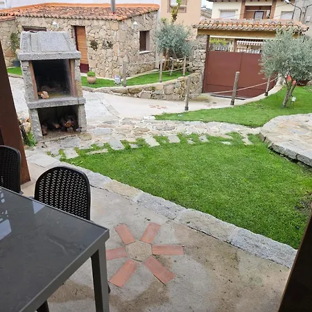 El Patio De Tinajas Сasa de vacaciones Sotillo de la Adrada