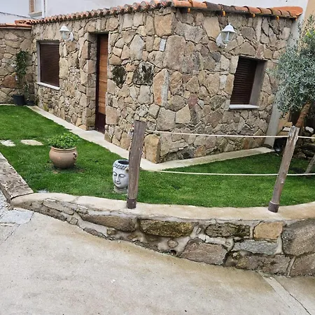 Holiday home El Patio De Tinajas Sotillo de la Adrada