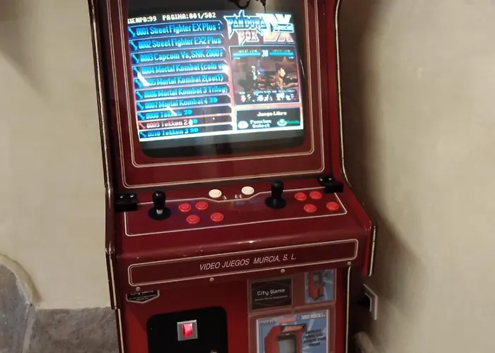 El Patio De Tinajas 소티요 데 라 아드라다